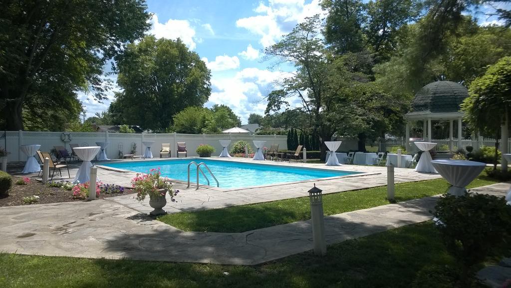 Greene Gables Inn White Hall Exterior foto